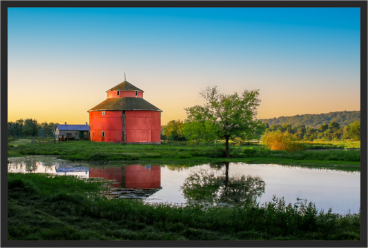 Main image Round Barn
