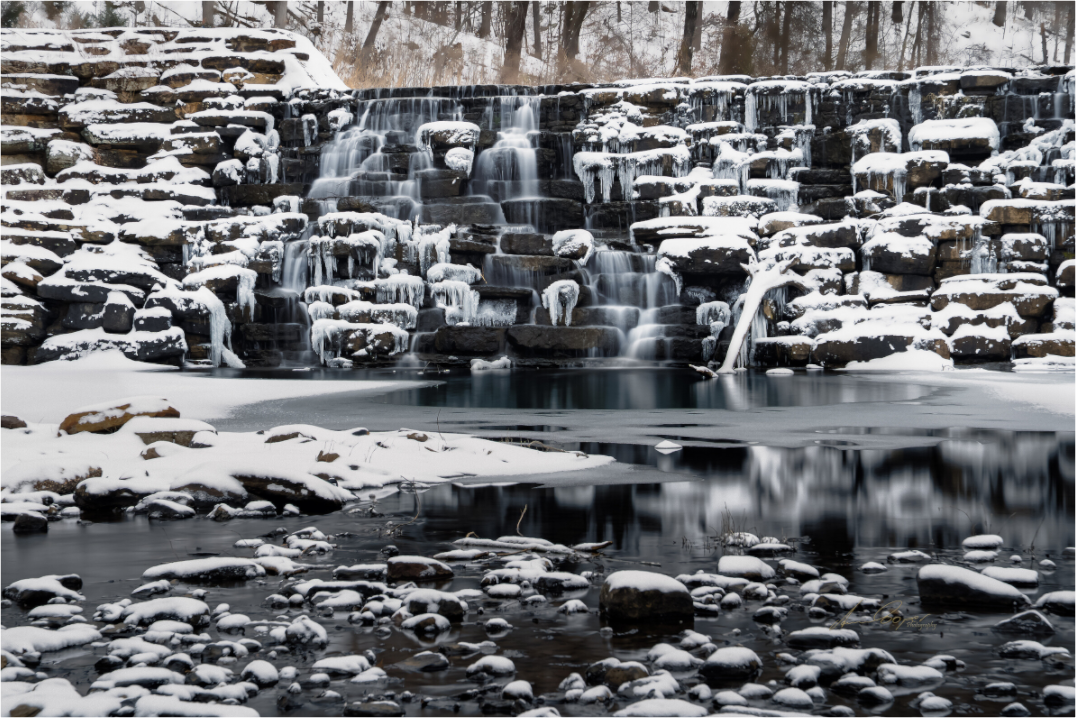 Main image Frozen Stillness